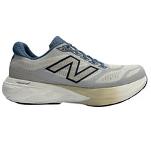 NEW BALANCE M880 2E (size 16 only)